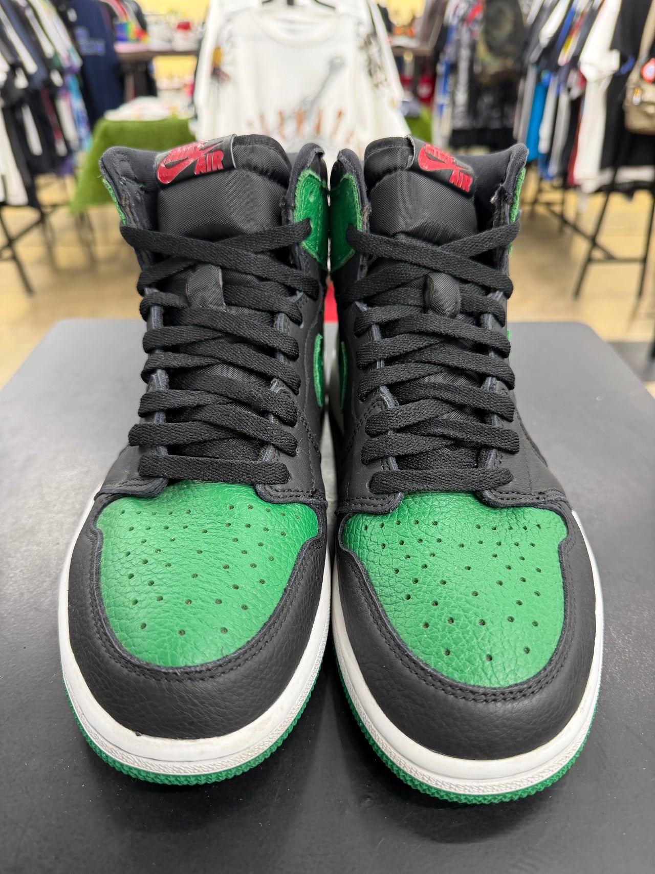Air Jordan 1 Pine Green (2020)