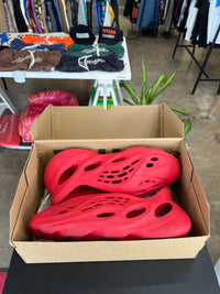 Yeezy Foam RNNR Vermillion