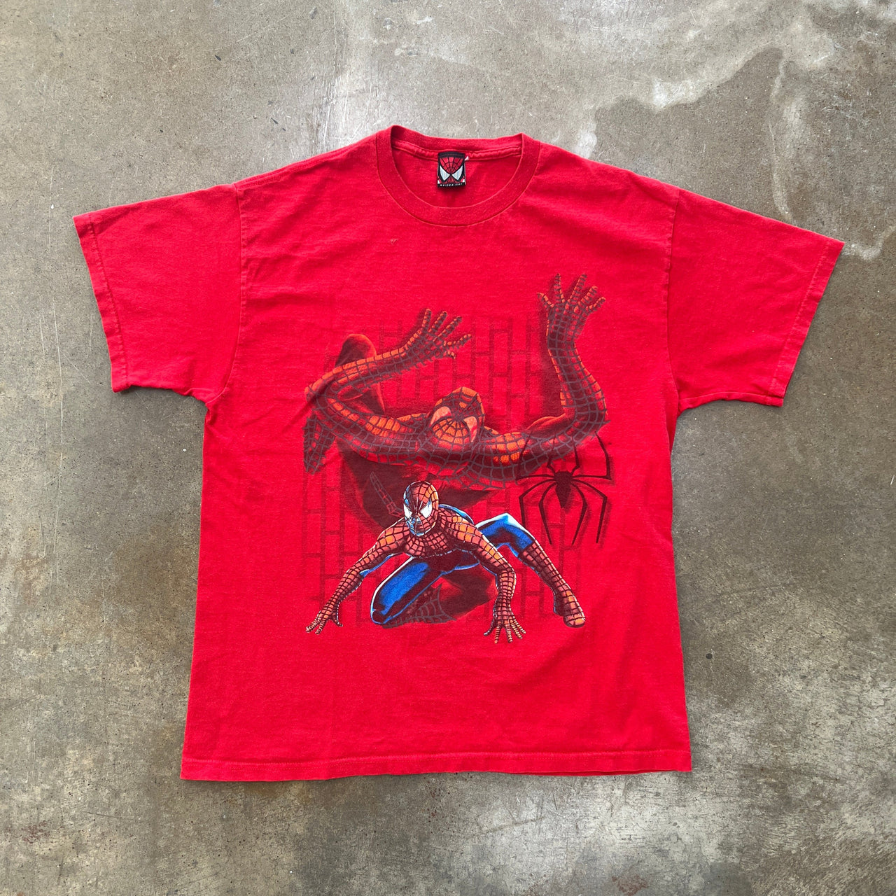 Marvel Spider-Man Crawling Pose Tee Large