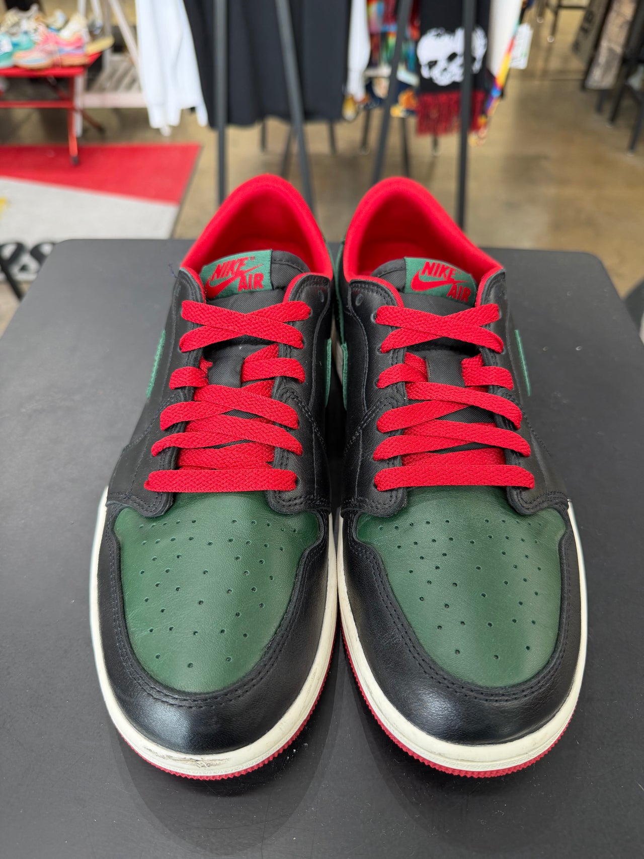 Jordan 1 Low Gorge Green Varsity Red (2024)