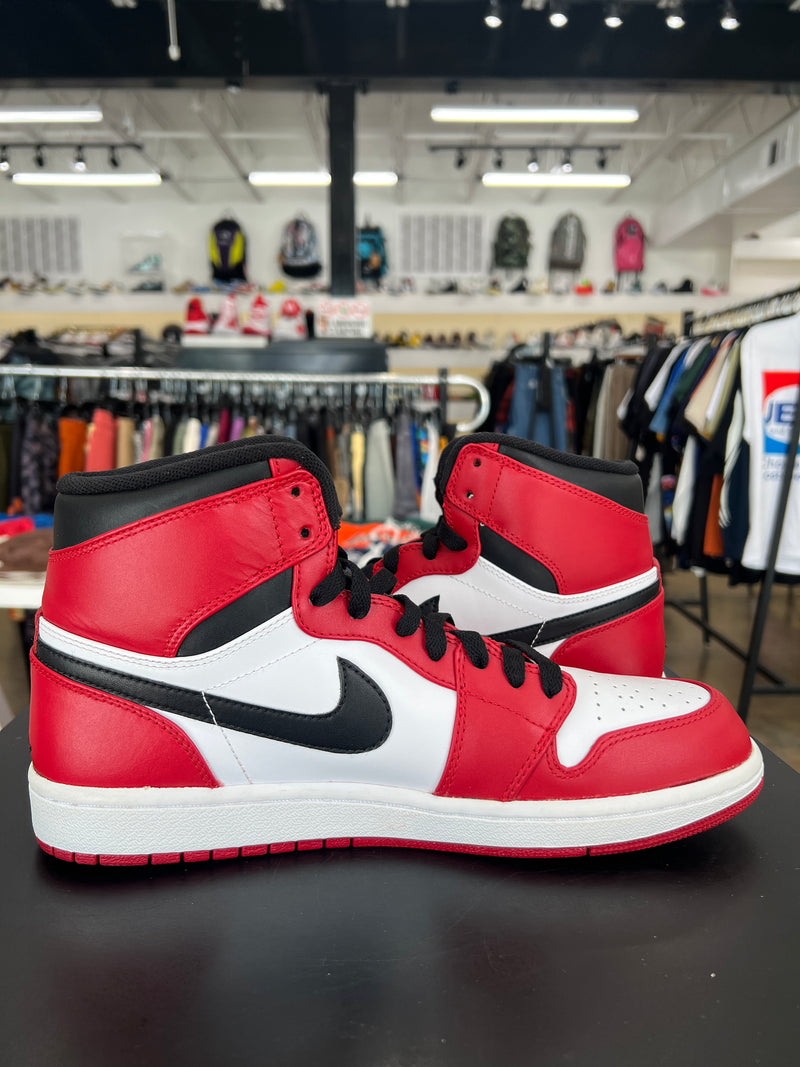 Air Jordan 1 Chicago (2013)