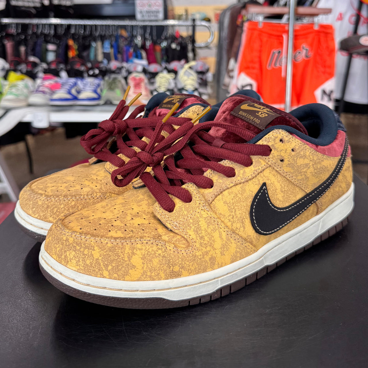 Nike SB Dunk Low City of Cinema (2024)