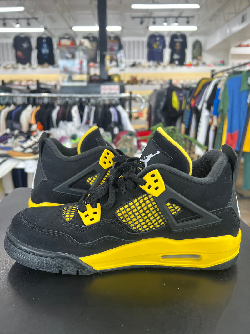 Air Jordan 4 Thunder (2023)