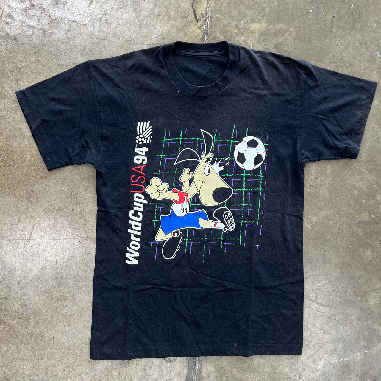 1994 World Cup USA Mascot Cartoon Striker Dog Soccer Tee