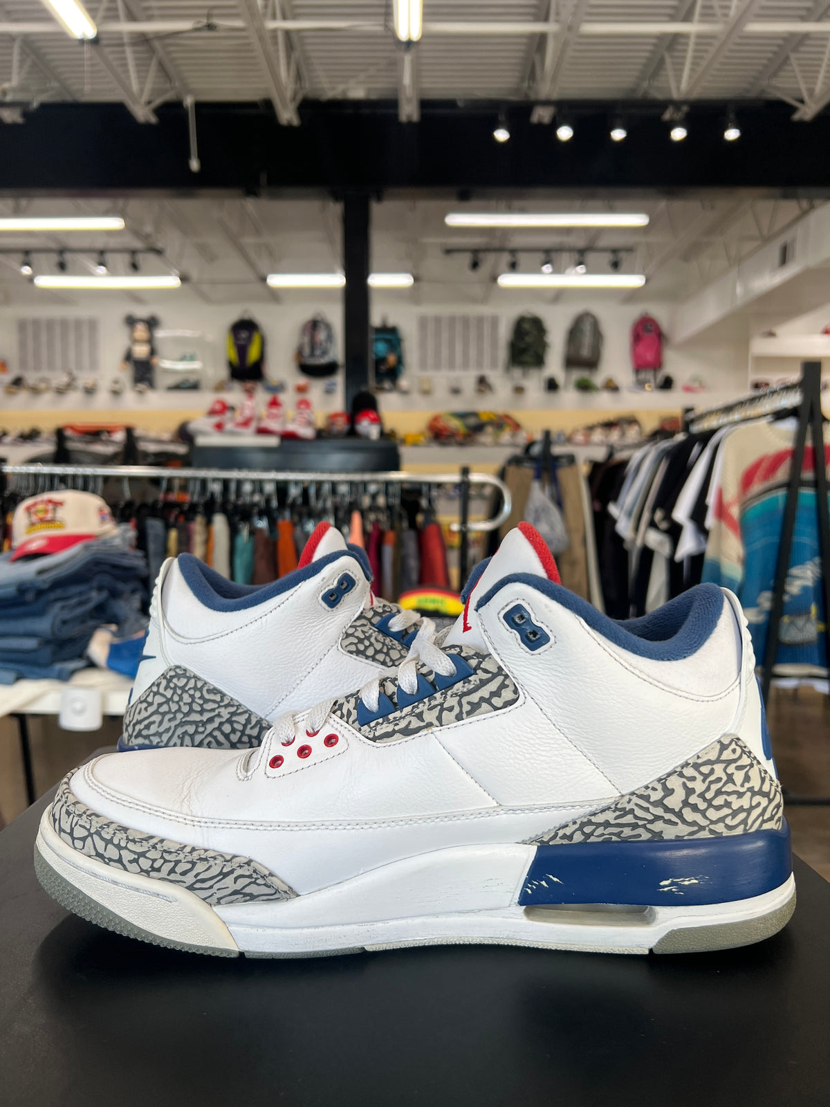 Air Jordan 3 True Blue