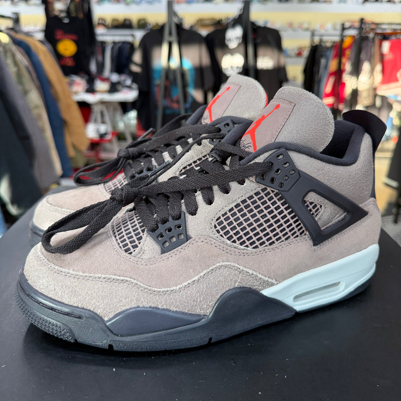 Air Jordan 4 Taupe Haze (2021)
