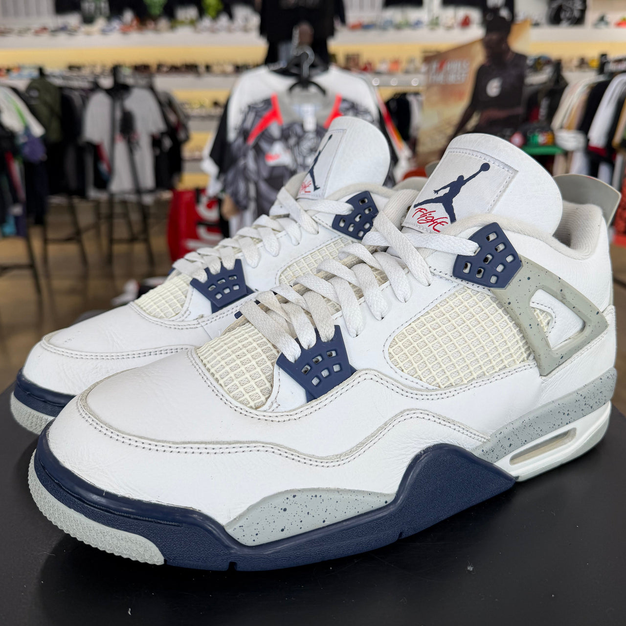 Air Jordan 4 Midnight Navy (2022)
