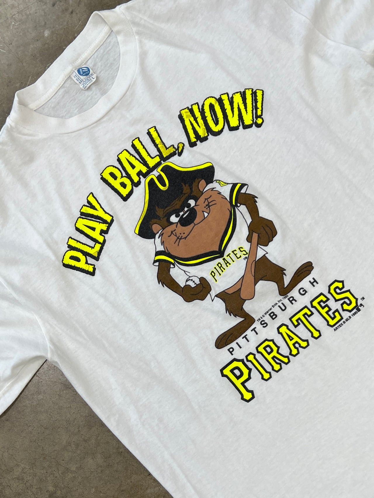 1990 Looney Tunes Taz x MLB Pirates Play Ball Tee