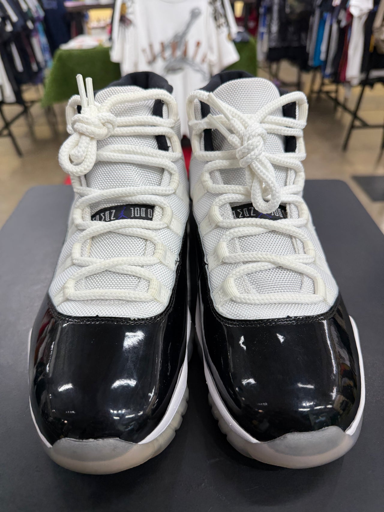 Air Jordan 11 Concord (2018)