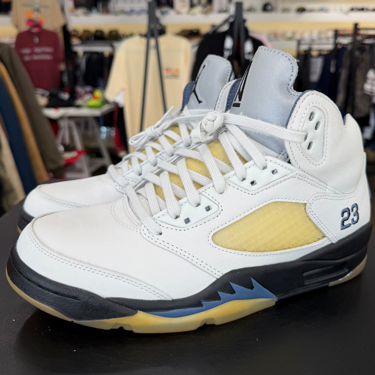 Air Jordan 5 Retro A Ma Maniére Dawn (2023)