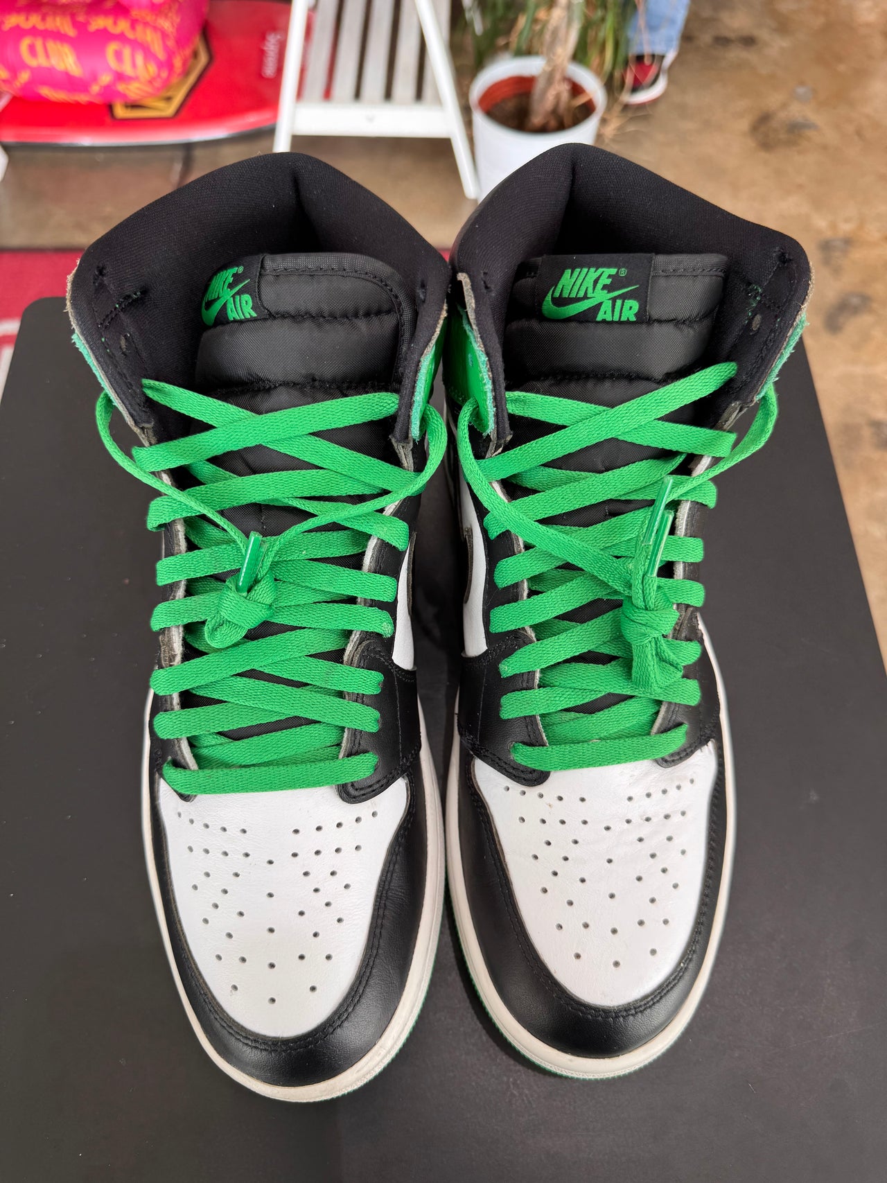 Air Jordan 1 Lucky Green (2023)