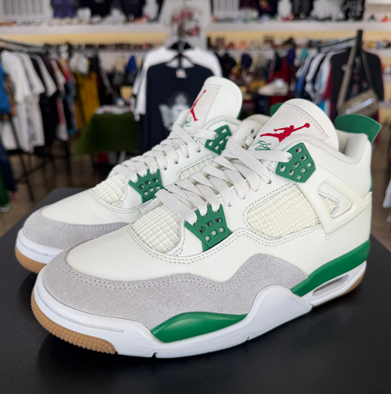 Air Jordan 4 SB Pine Green (2023)