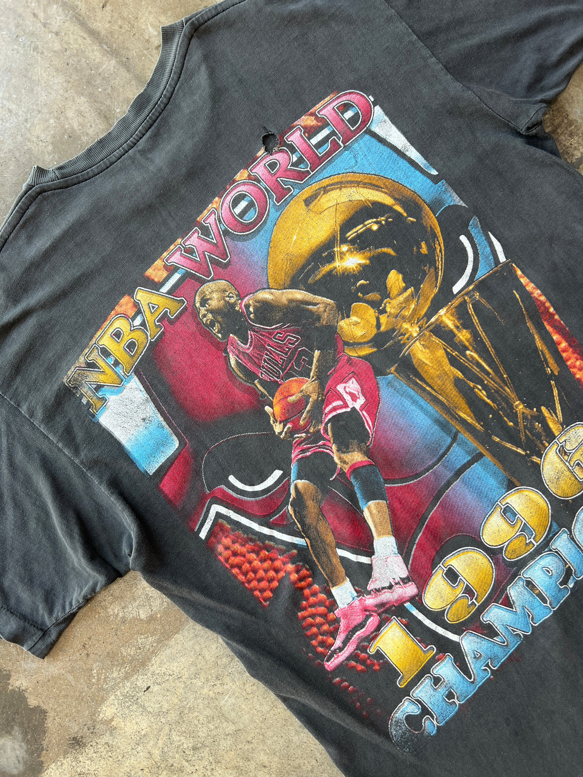 NBA Chicago Bulls Michael Jordan 1996 Rap Tee