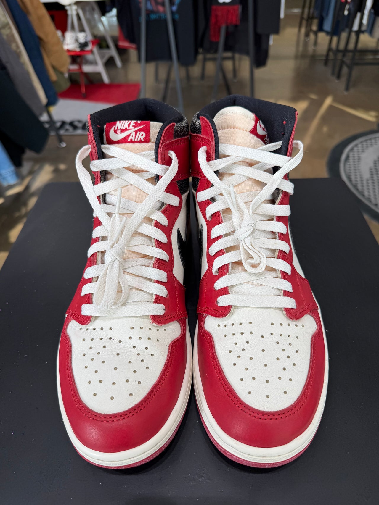 Air Jordan 1 Chicago Lost and Found (2022)