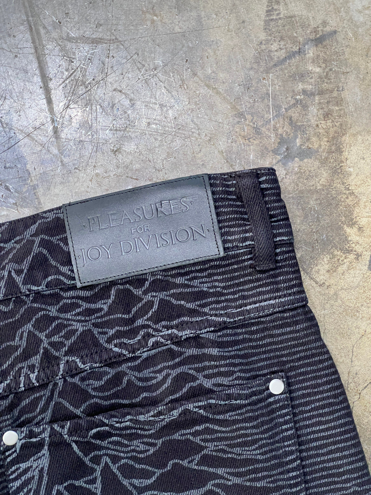 Pleasures Joy Division New Dawn Fades Denim Sz. 34