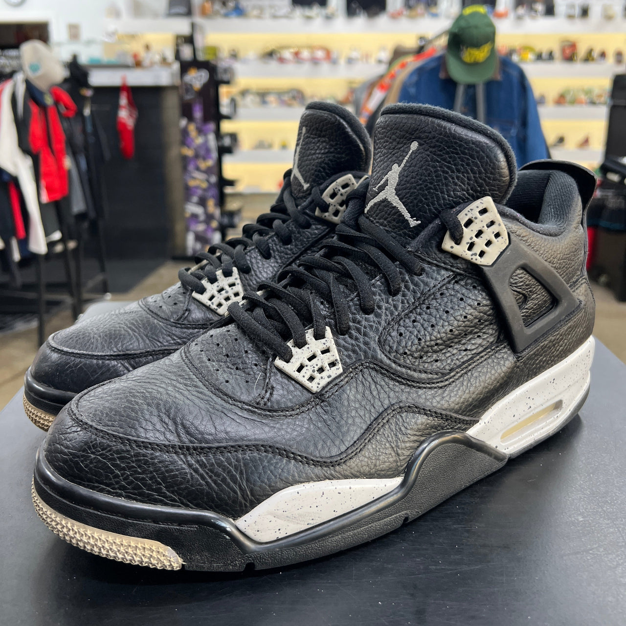 Air Jordan 4 Oreo (2015)