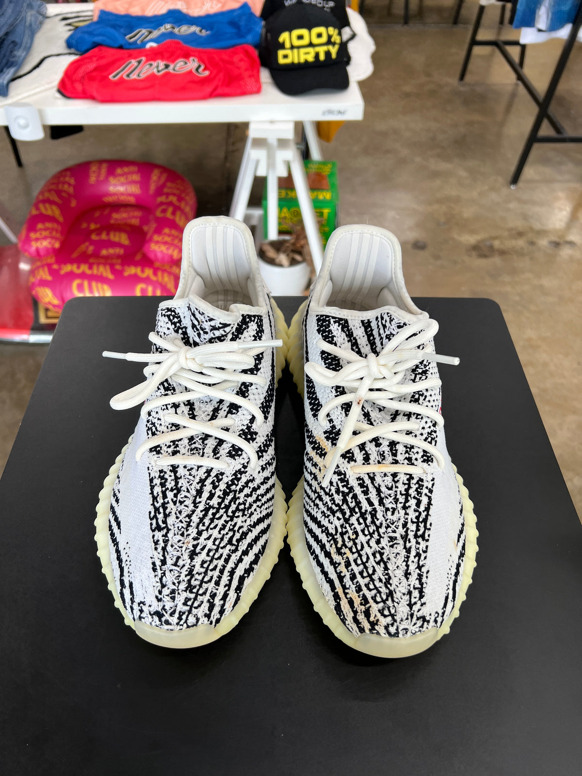 Yeezy 350 V2 Zebra