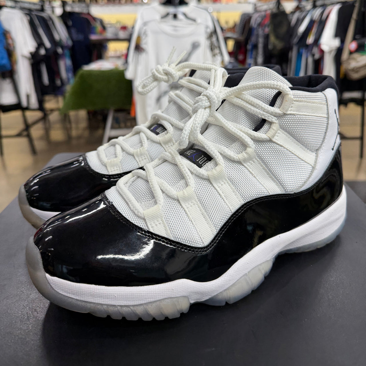 Air Jordan 11 Concord (2018)