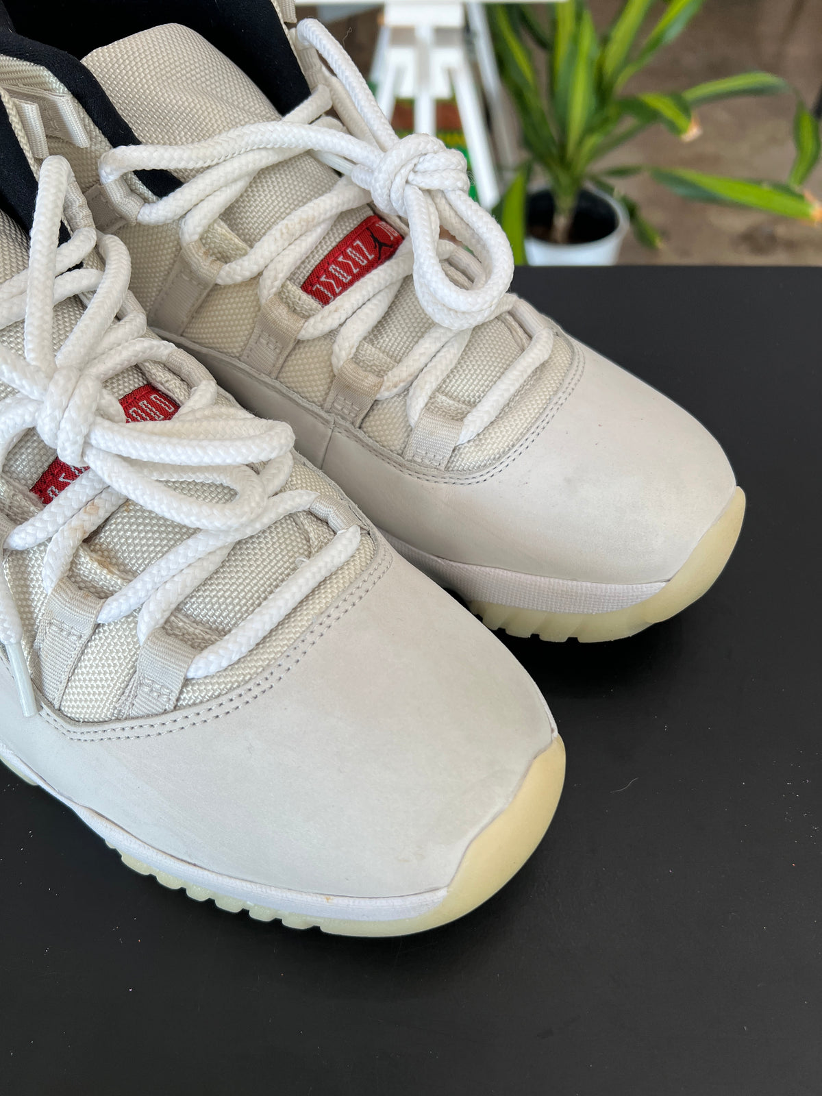 Air Jordan 11 Platinum Tint