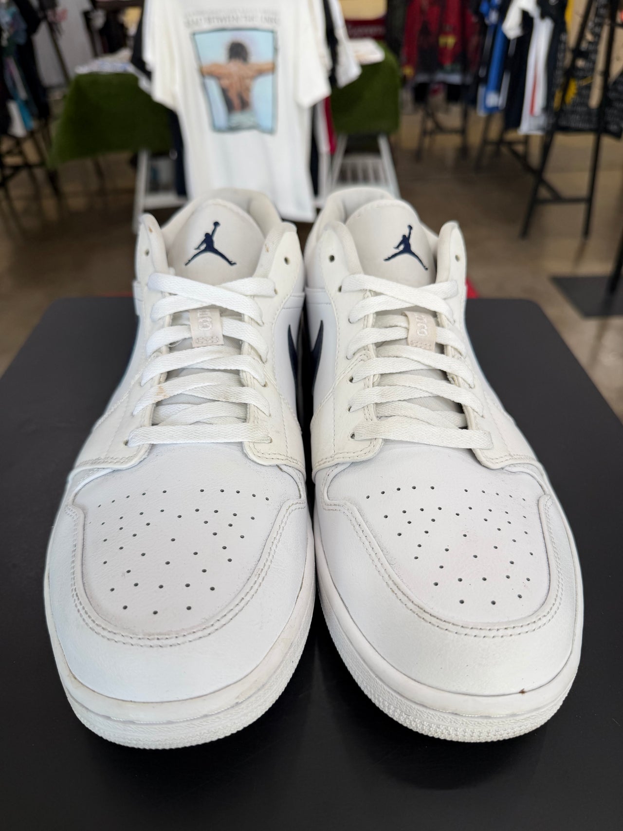 Jordan 1 Low White Obsidian (2019)
