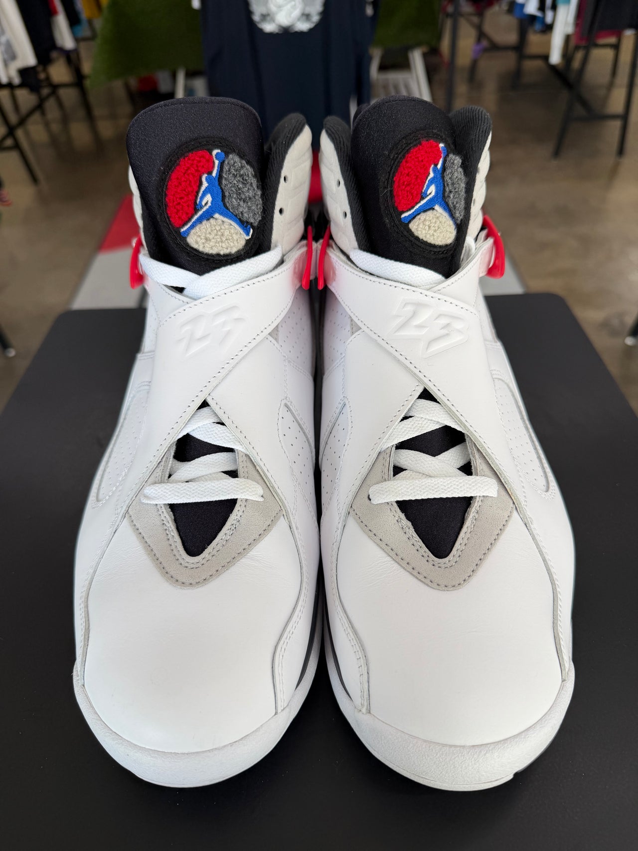 Air Jordan 8 Bug Bunny (2025)