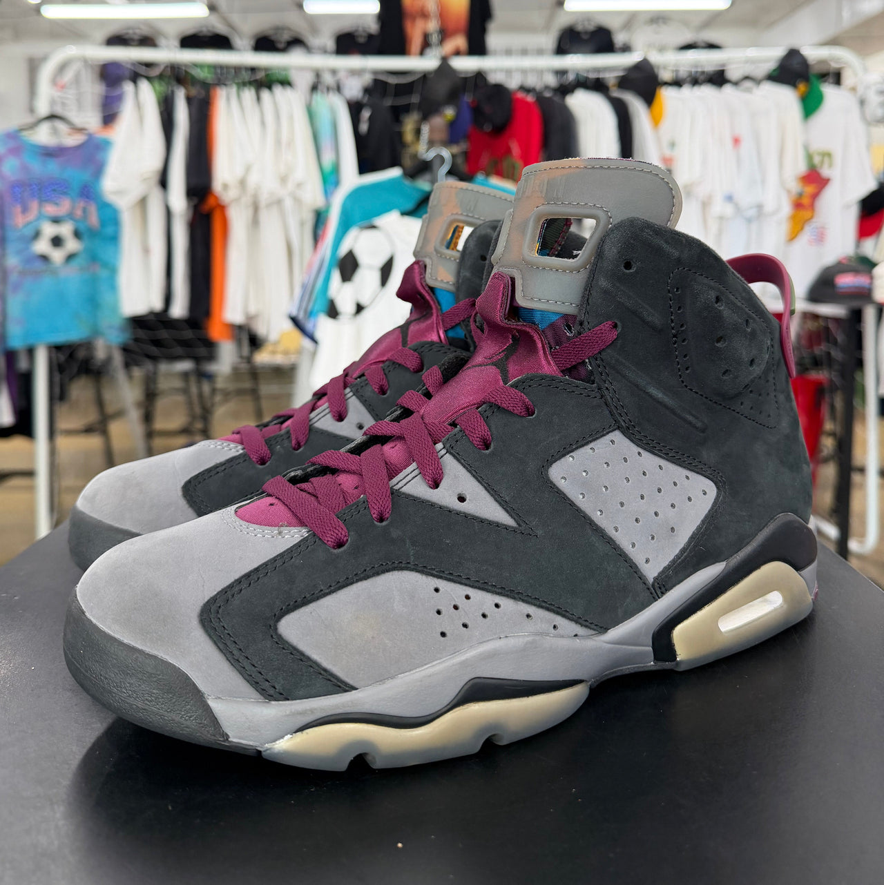 Air Jordan 6 Bordeaux (2021)