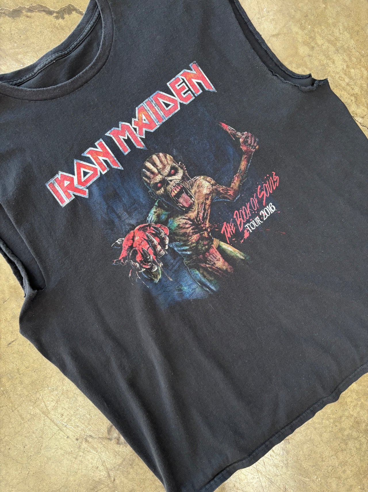 Iron Maiden Tour The Book of Souls Cut Sleeve Tee