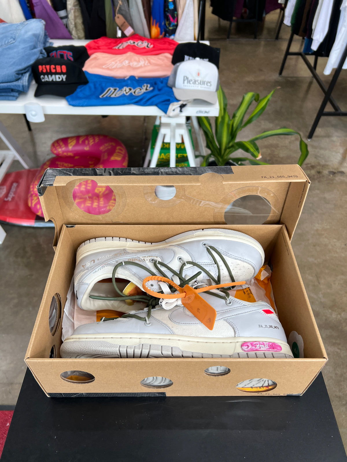 Nike Dunk Low Off White Lot 22