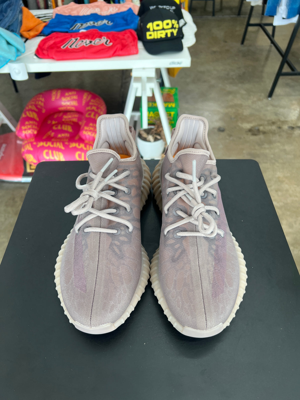 Yeezy 350 V2 Mono Mist