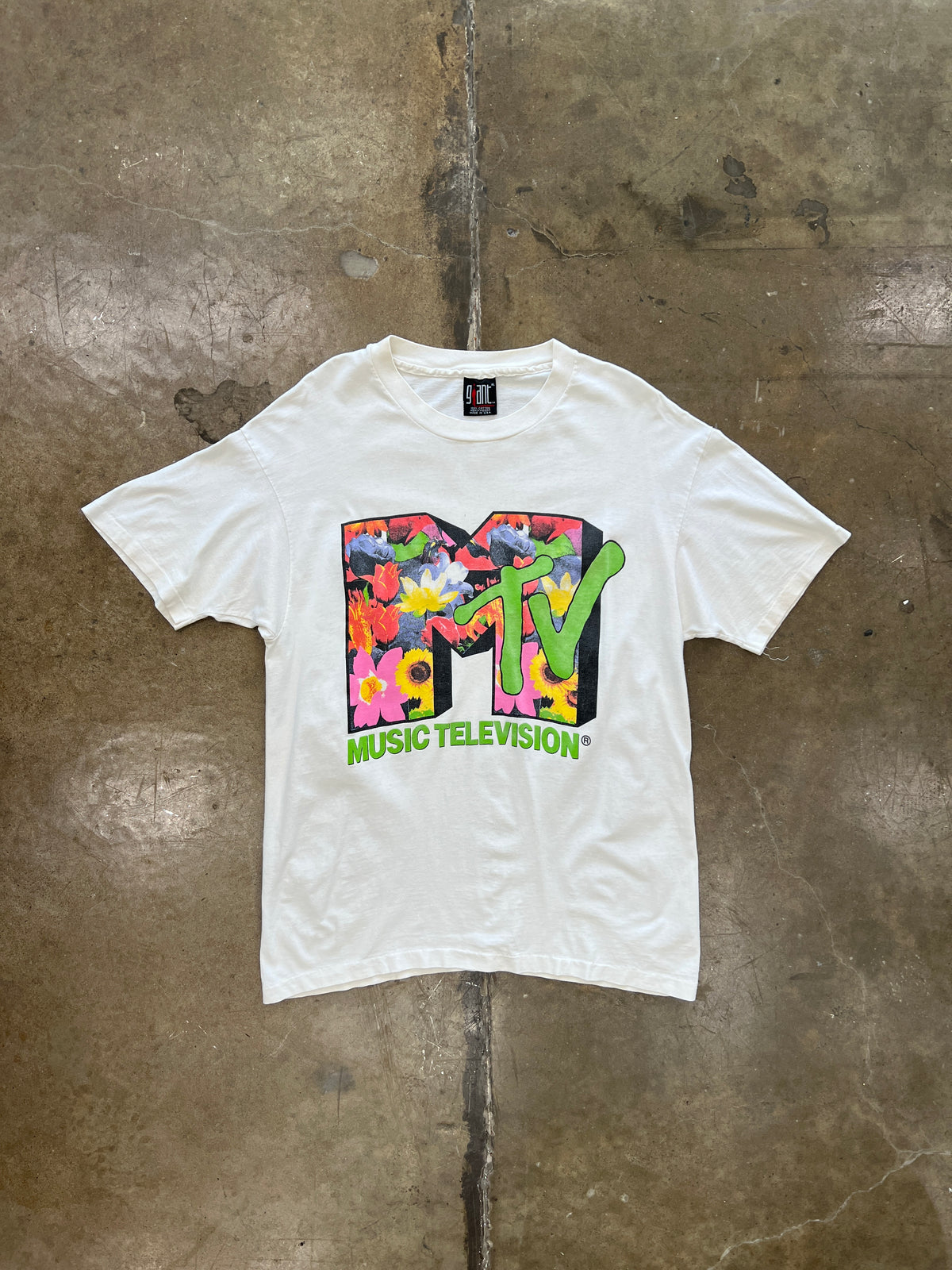 90s MTV Music Television Floral Logo Giant Tee