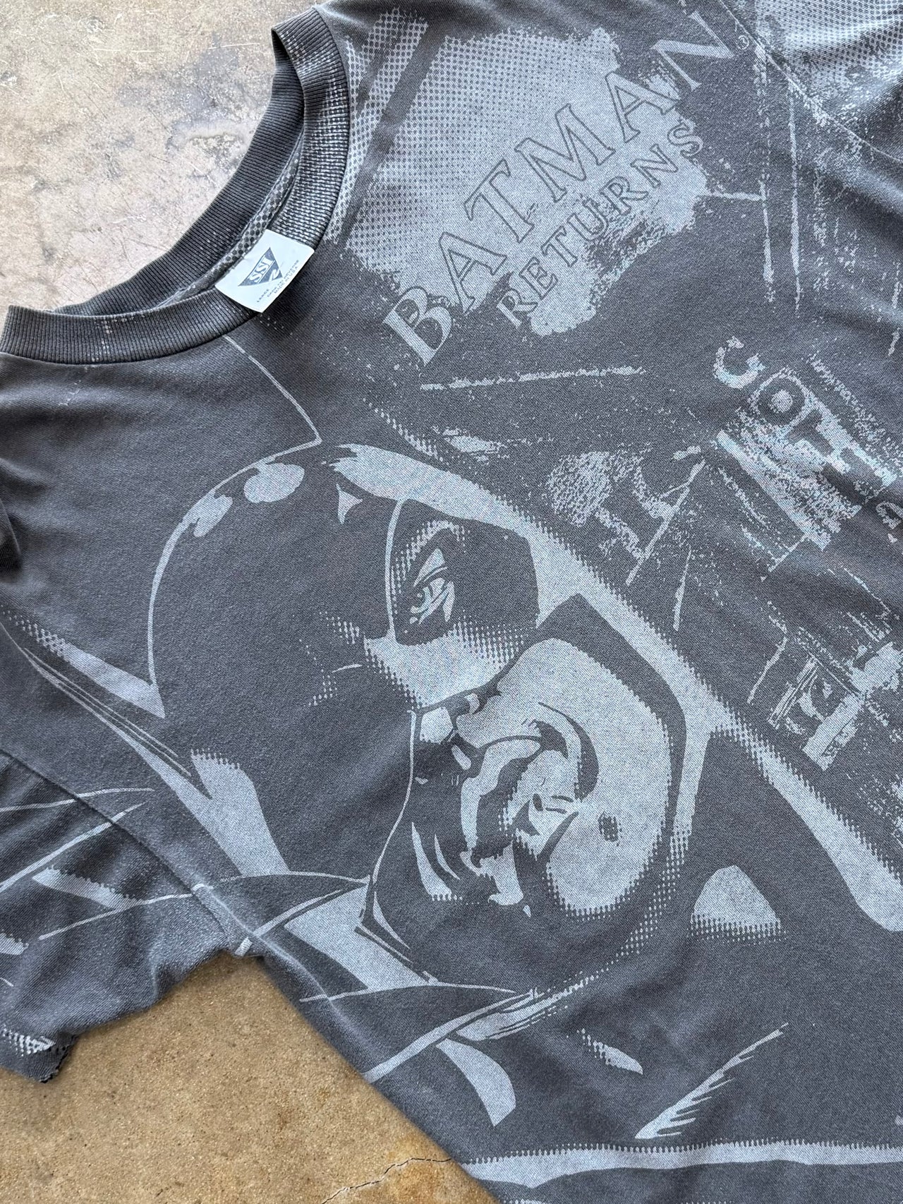 AOP 1991 Batman Returns Movie Promo Mi USA Tee