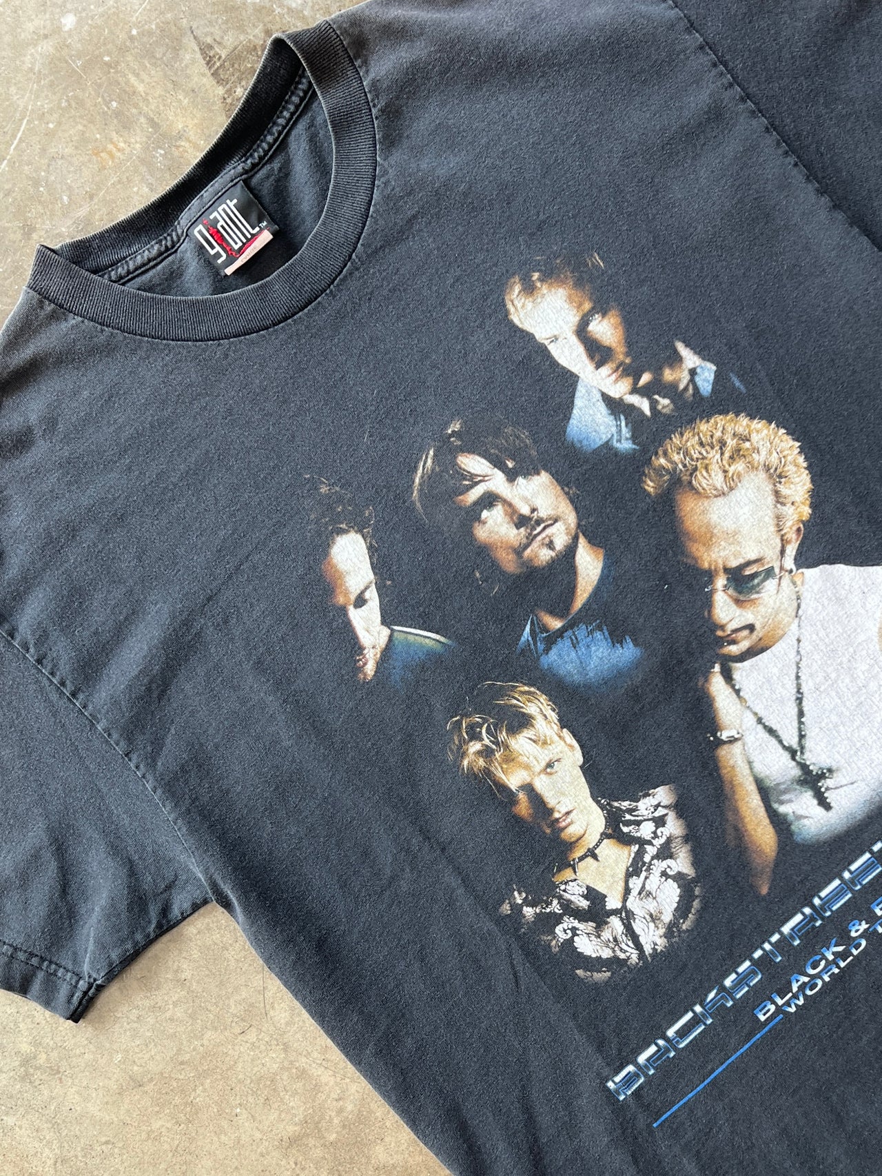 2000 Backstreet Boys Black and Blue Giant Tee