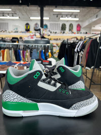 Air Jordan 3 Pine Green Sz. 9.5 (2021)