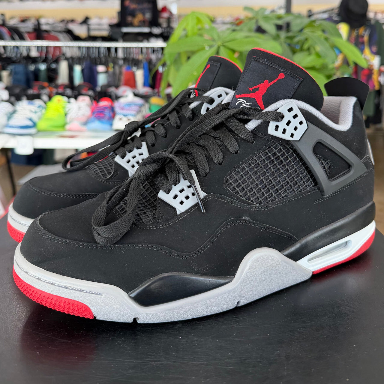 Air Jordan 4 Bred (2019)