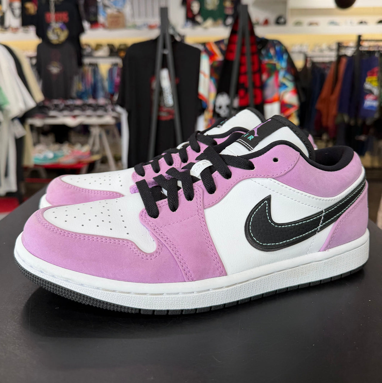 Jordan 1 Low Violet Shock White Black (2021)