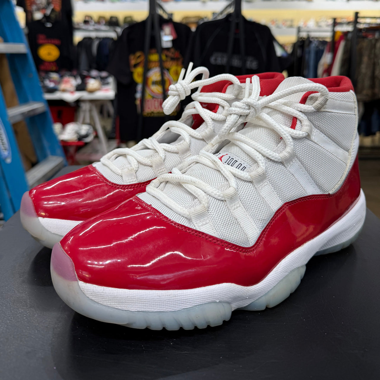 Air Jordan 11 Cherry (2022)