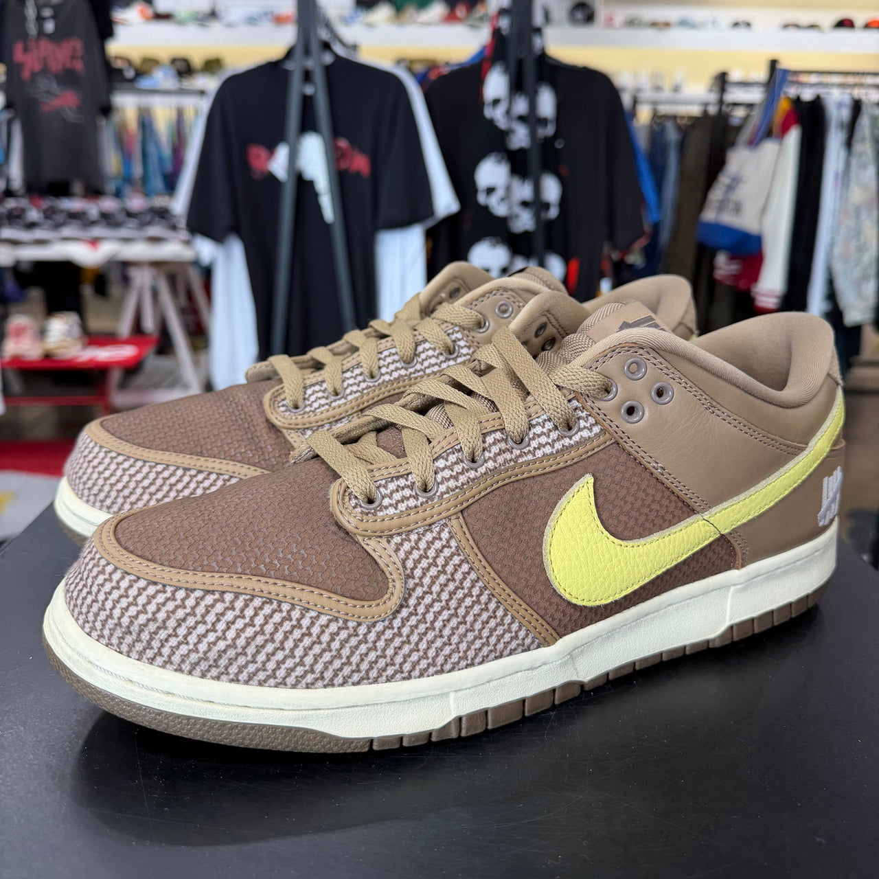 Nike Dunk Low Undefeated Canteen (2021)