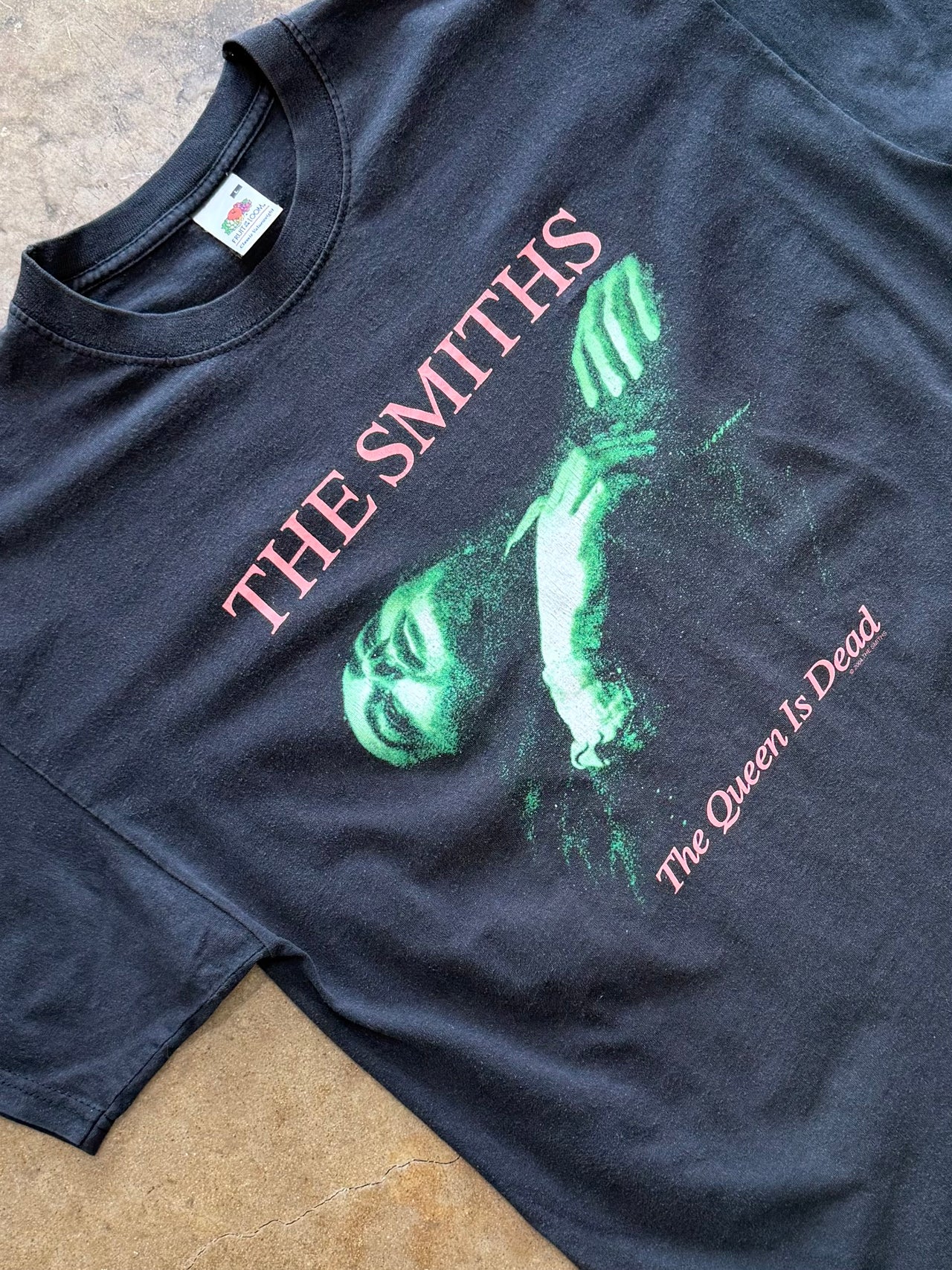 2004 The Smiths The Queen is Dead Band Tee