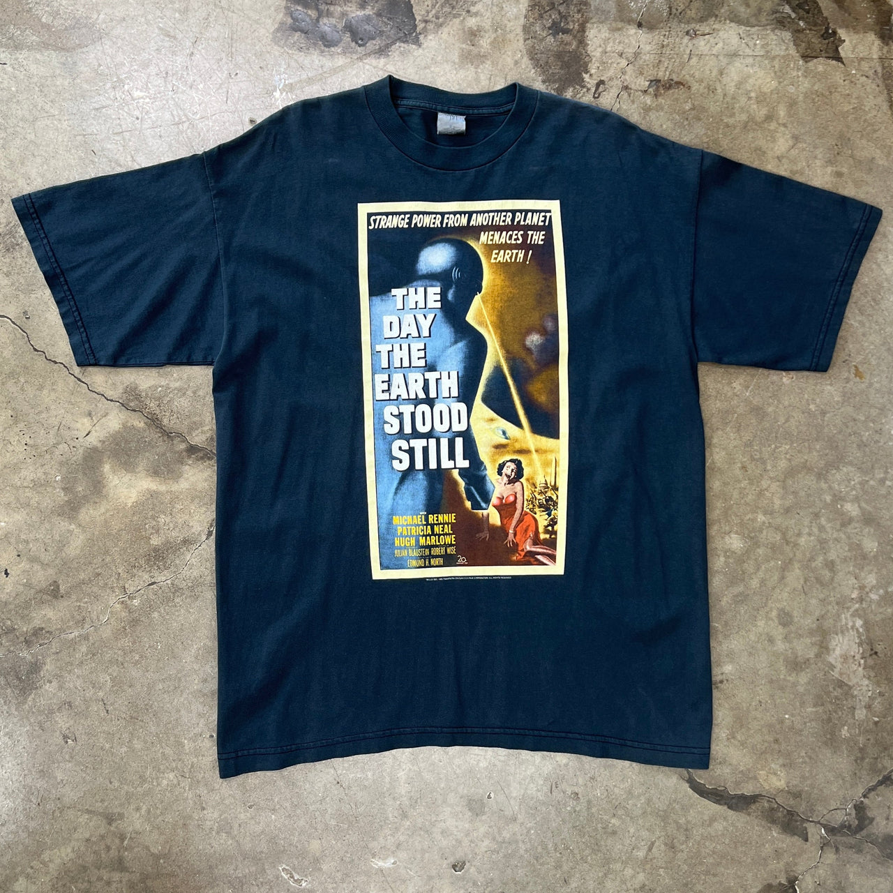 1995 The Day the Earth Stood Still Movie Promo Scifi Tee