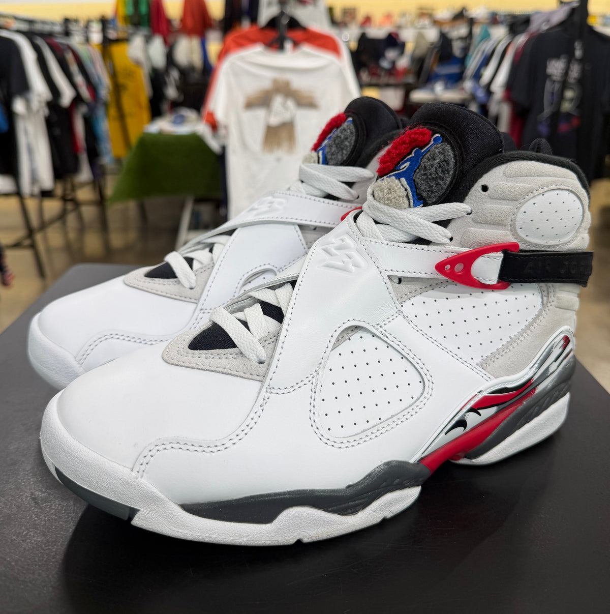 Air Jordan 8 Bug Bunny (2025)