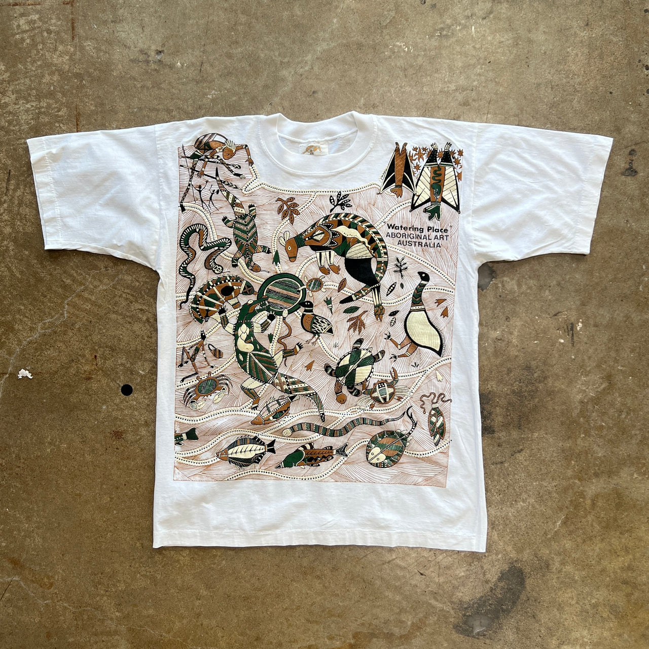 90s Australia Watering Animal Tribal Art Single Stitch Tee