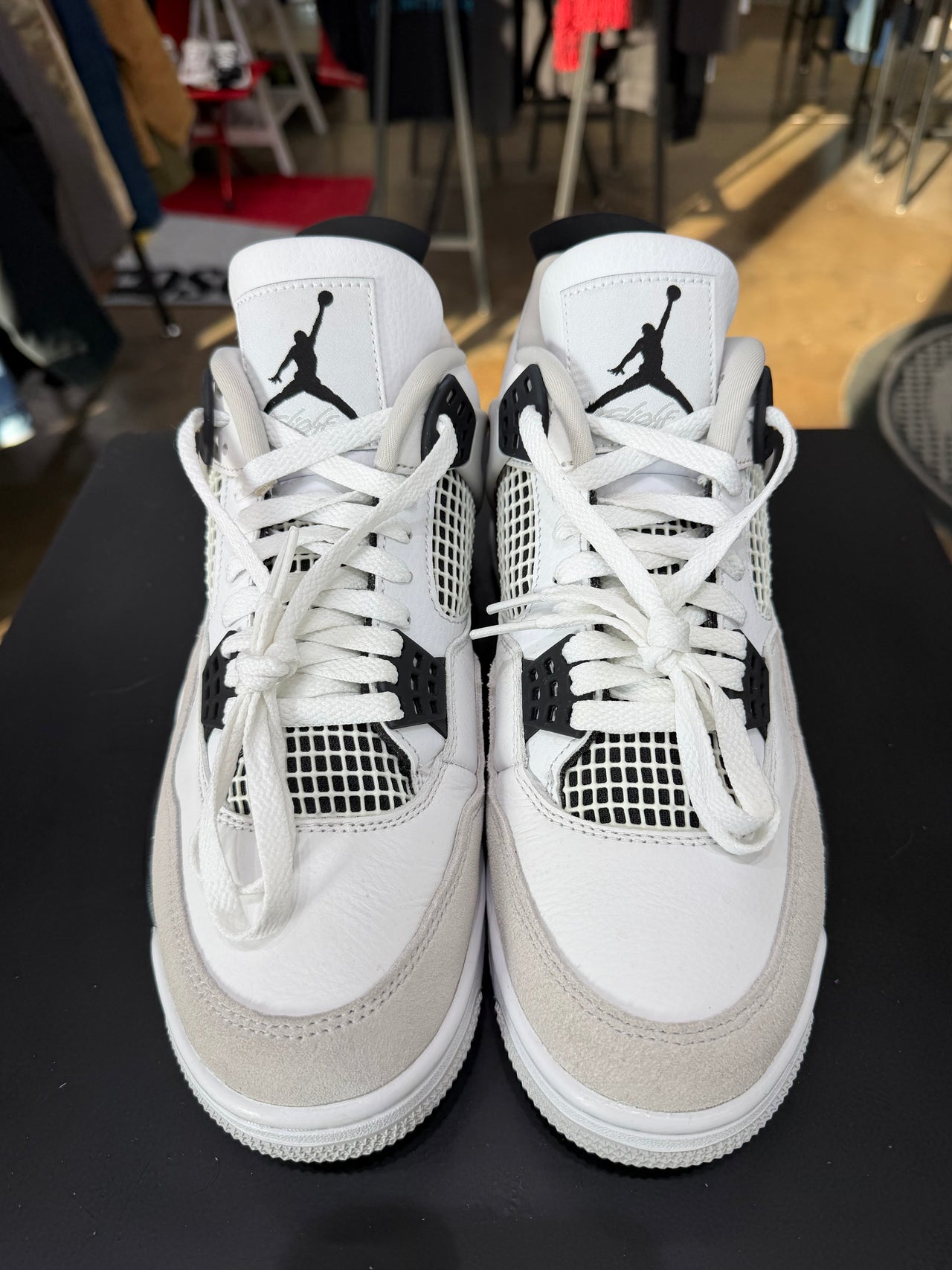 Air Jordan 4 Military Black (2022)