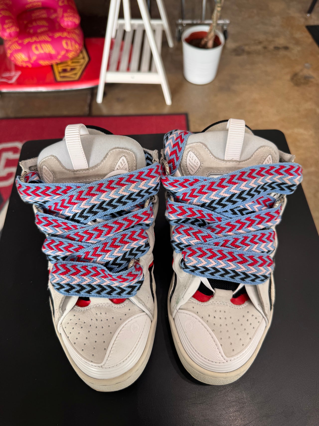 Lanvin Light Grey Blue Red (2022)