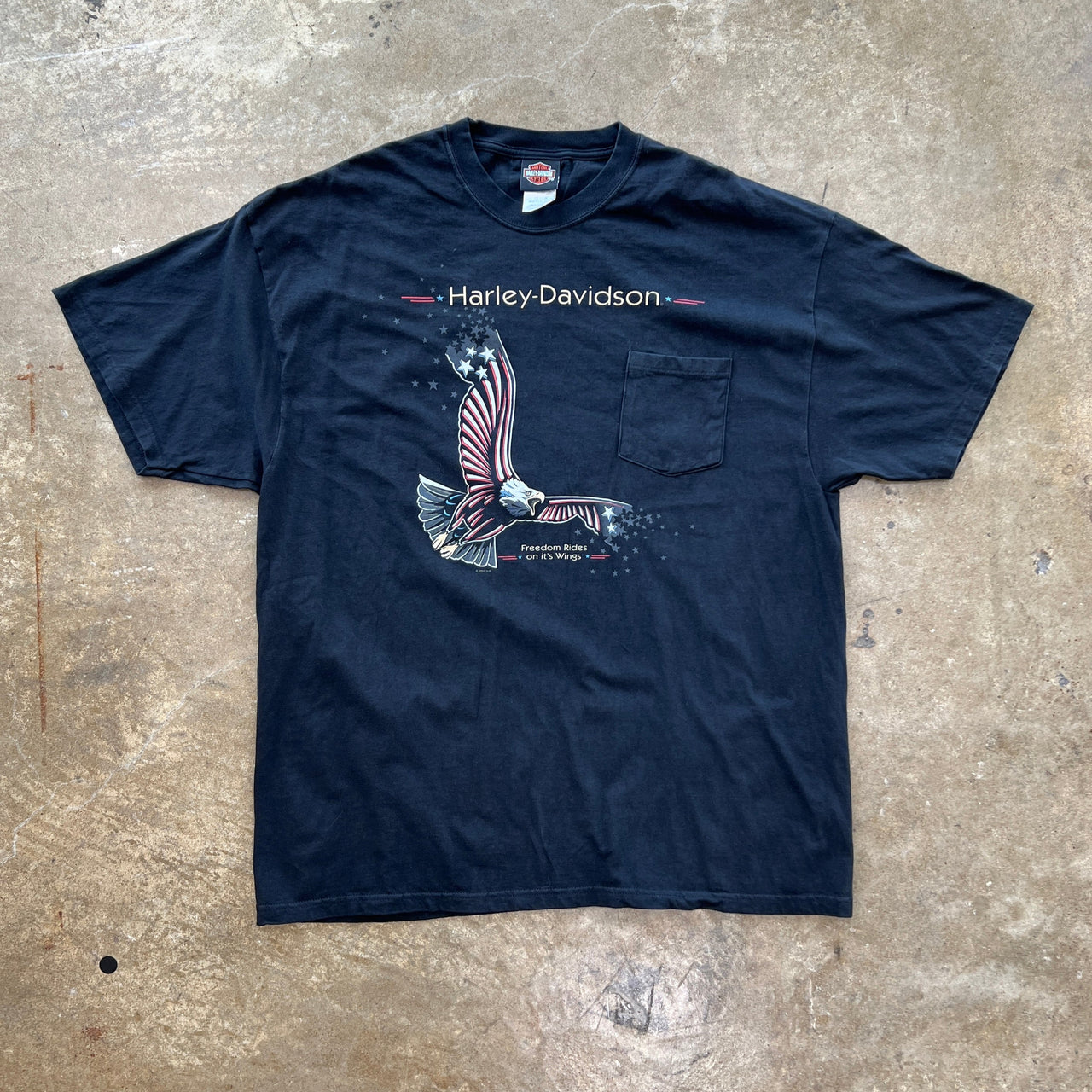 2001 Y2K Harley Davidson Patriotic Eagle Pocket Tee