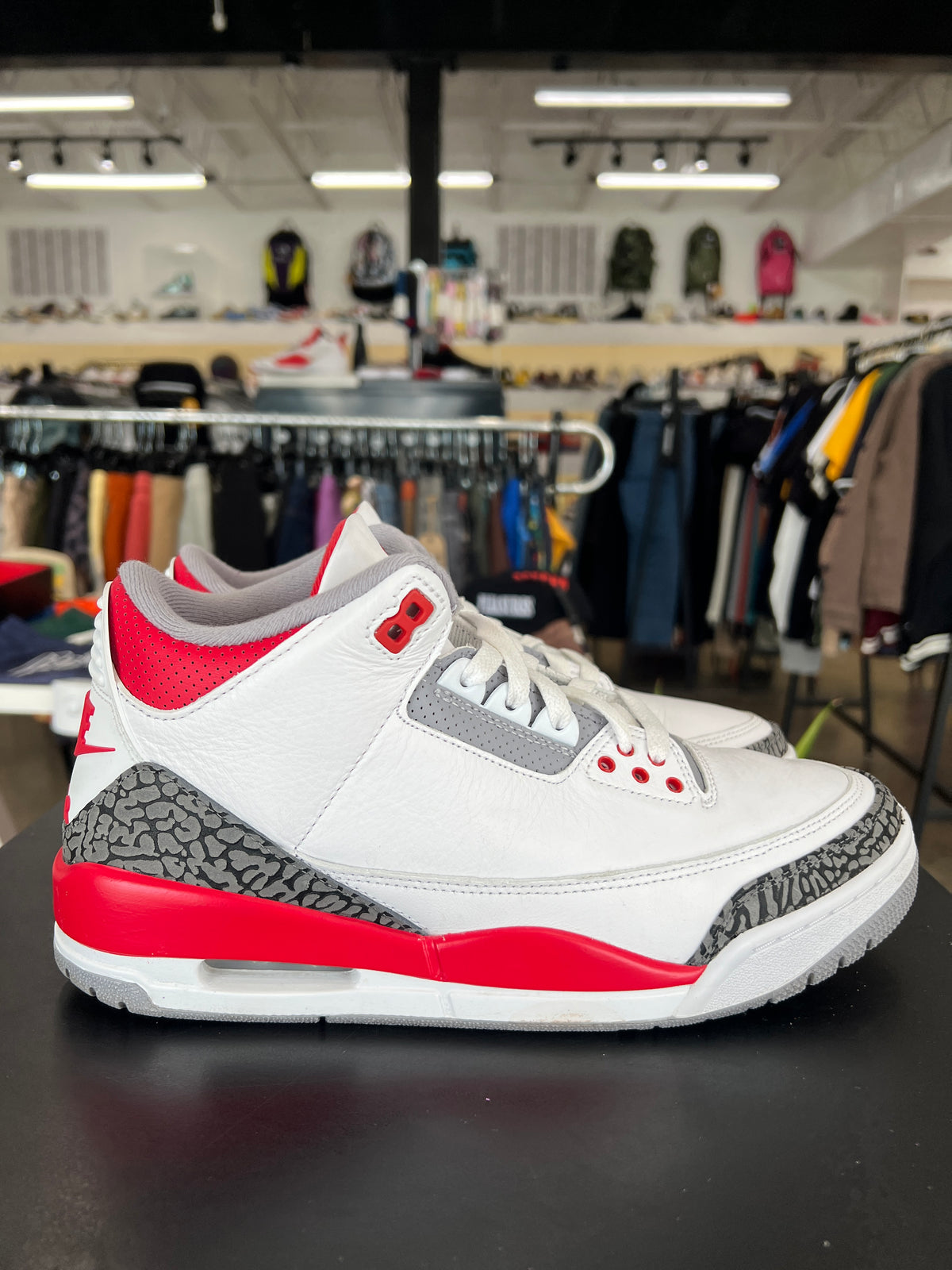 Air Jordan 3 Fire Red (2022)