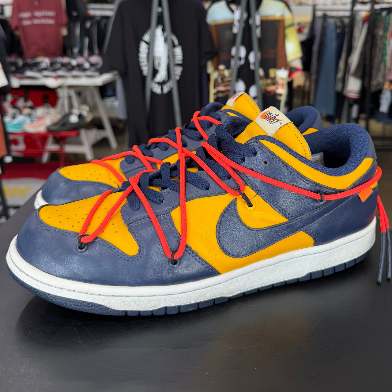 Nike Dunk Low Off White University Gold (2019)