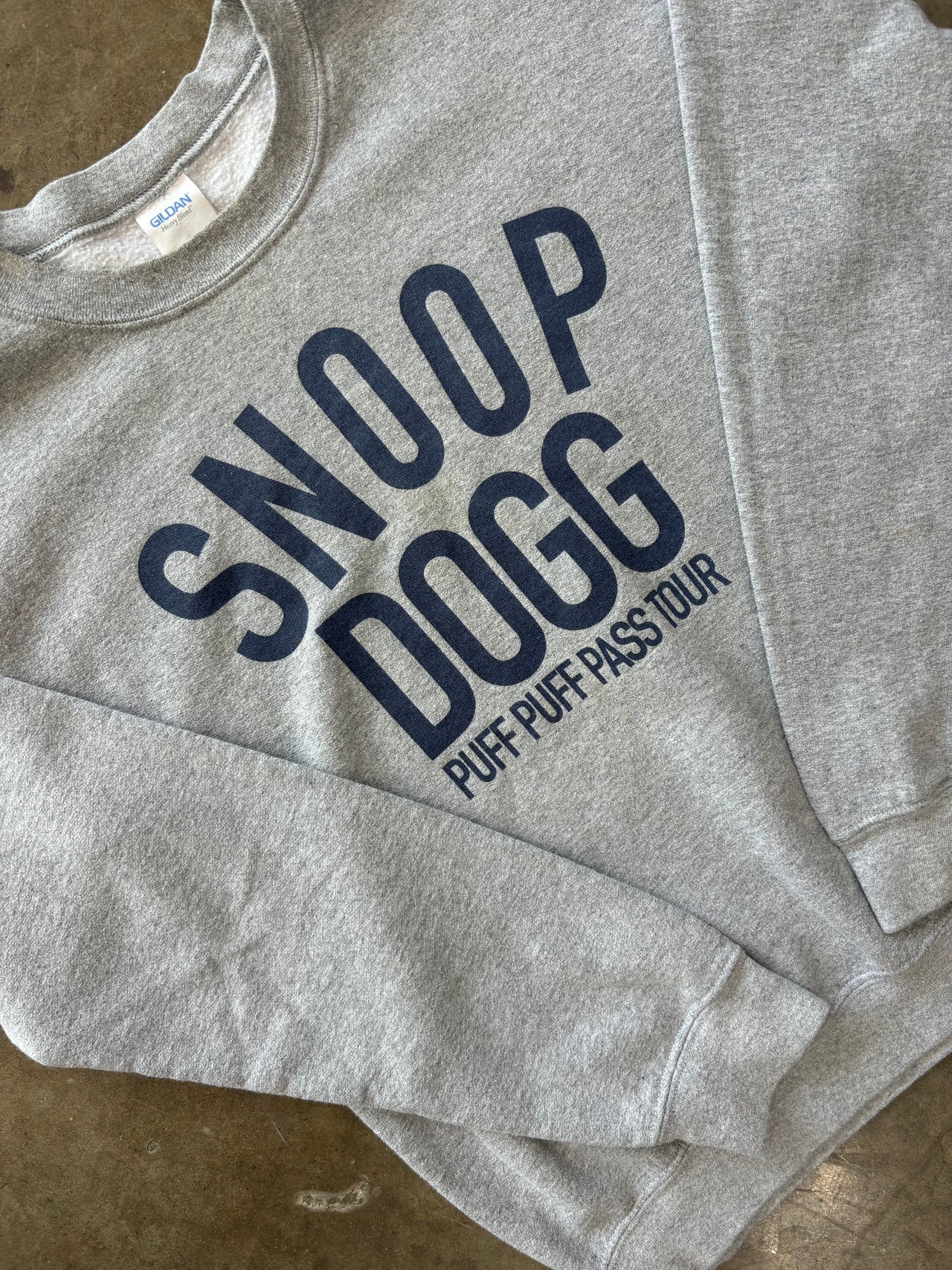 2004 Y2K Snoop Dogg Puff Puff Pass Tour Crewneck