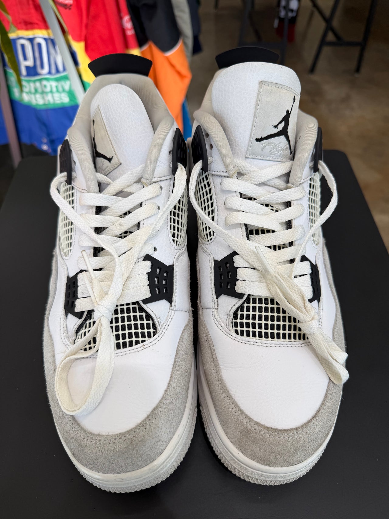 Air Jordan 4 Military Black (2022)