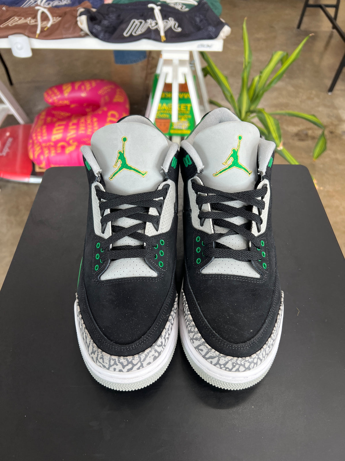 Air Jordan 3 Pine Green Sz. 9.5 (2021)