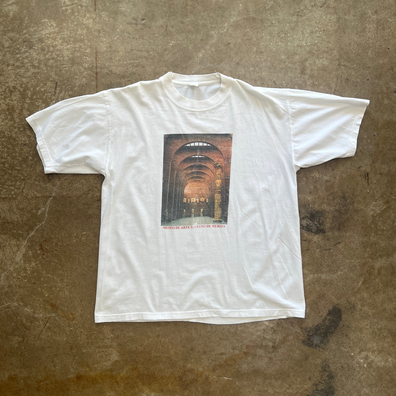 2000s Roman Art Measuem Vacation Tourist Tee